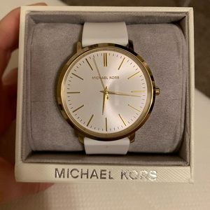 MK watch